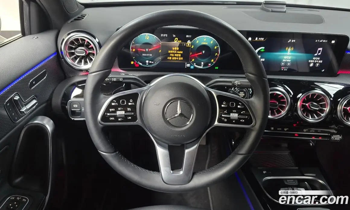 Mercedes-Benz A-Class 2021 2.0 автомат (гидро), фото 17