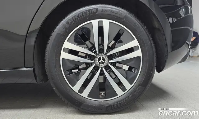 Mercedes-Benz A-Class 2021 2.0 автомат (гидро), миниатюра 6
