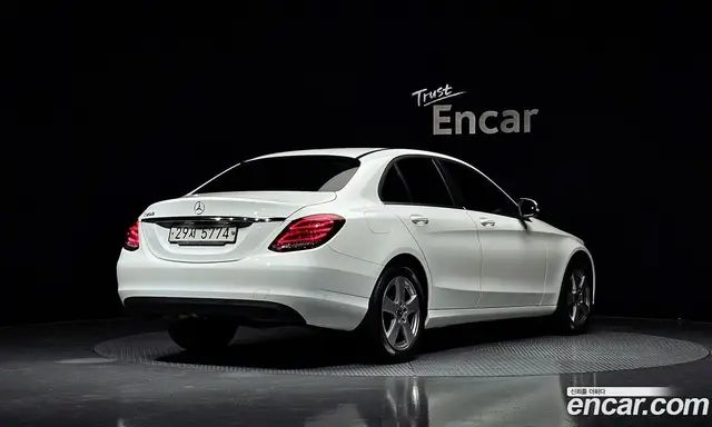 Mercedes-Benz C-Class 2018 2.0 автомат (гидро), миниатюра 2