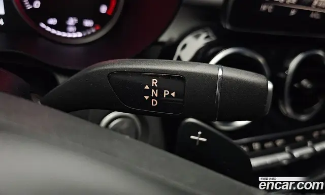 Mercedes-Benz C-Class 2018 2.0 автомат (гидро), миниатюра 12