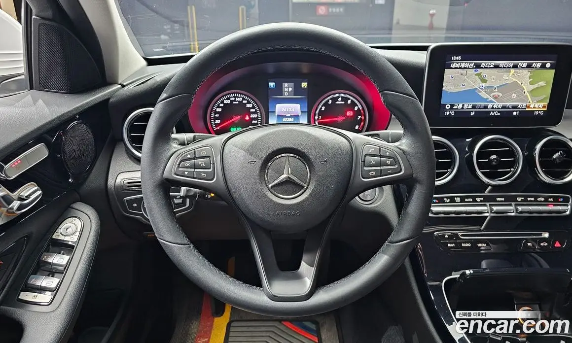 Mercedes-Benz C-Class 2018 2.0 автомат (гидро), фото 19