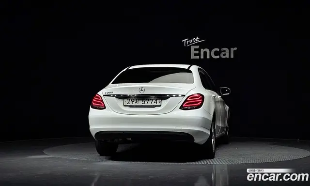 Mercedes-Benz C-Class 2018 2.0 автомат (гидро), миниатюра 4