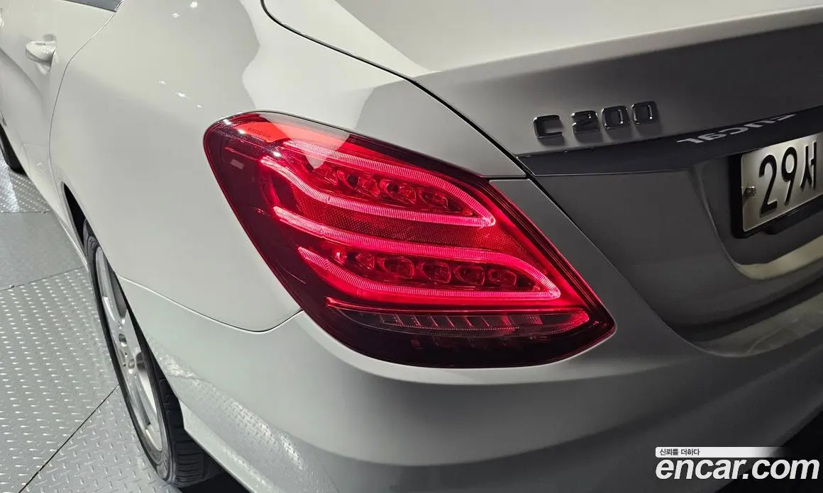 Mercedes-Benz C-Class 2018 2.0 автомат (гидро), фото 9