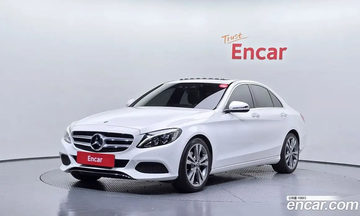 Mercedes-Benz C-Class 2018 2.0 автомат (гидро), фото 1 Mercedes-Benz C-Class 2018 2.0 автомат (гидро), фото 1