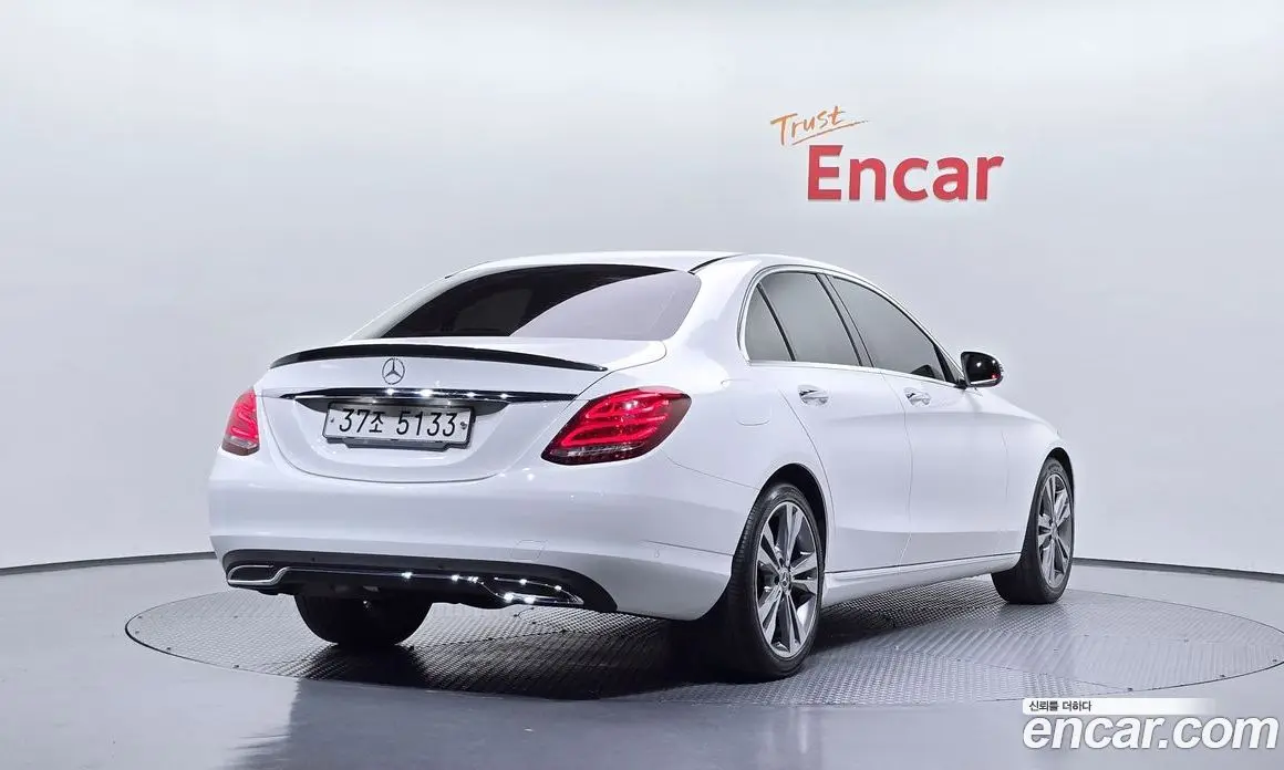 Mercedes-Benz C-Class 2018 2.0 автомат (гидро), фото 2 Mercedes-Benz C-Class 2018 2.0 автомат (гидро), фото 2