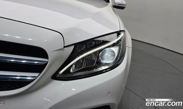Mercedes-Benz C-Class 2018 2.0 автомат (гидро), миниатюра 8 Mercedes-Benz C-Class 2018 2.0 автомат (гидро), миниатюра 8