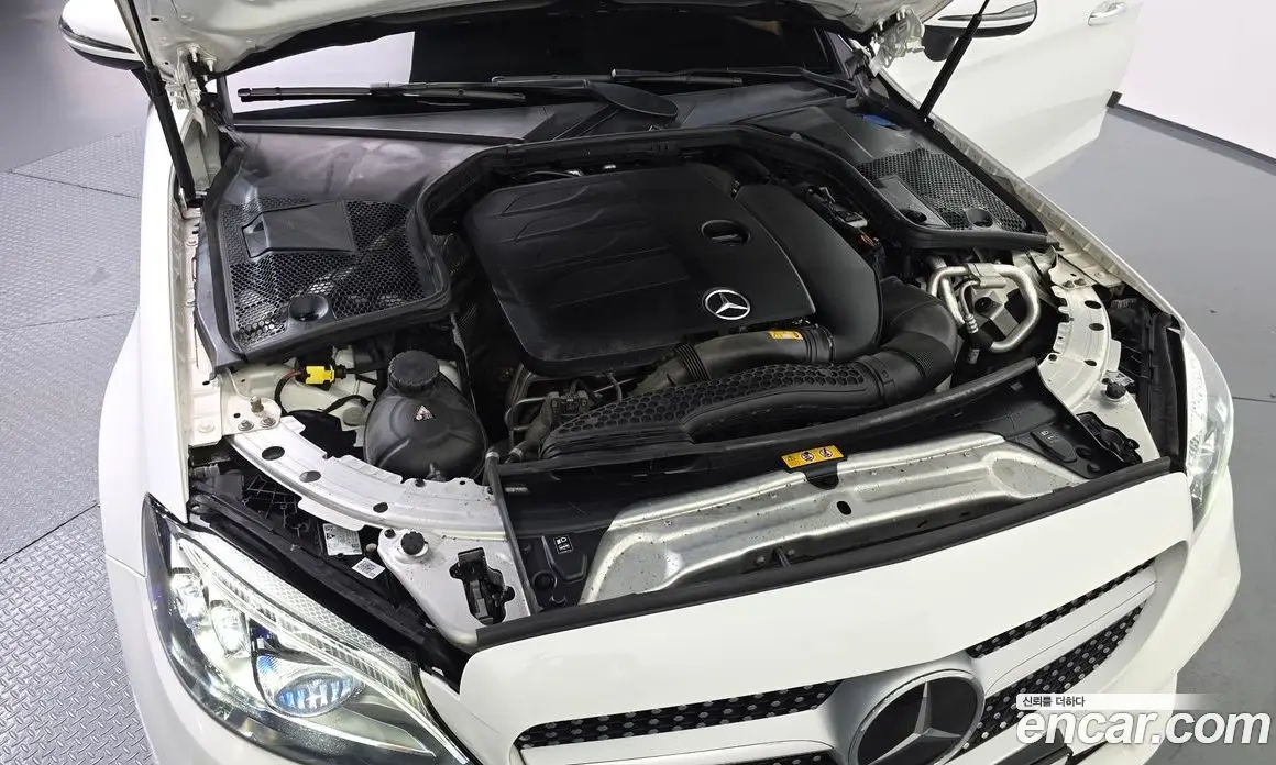 Mercedes-Benz C-Class 2021 2.0 автомат (гидро), фото 6