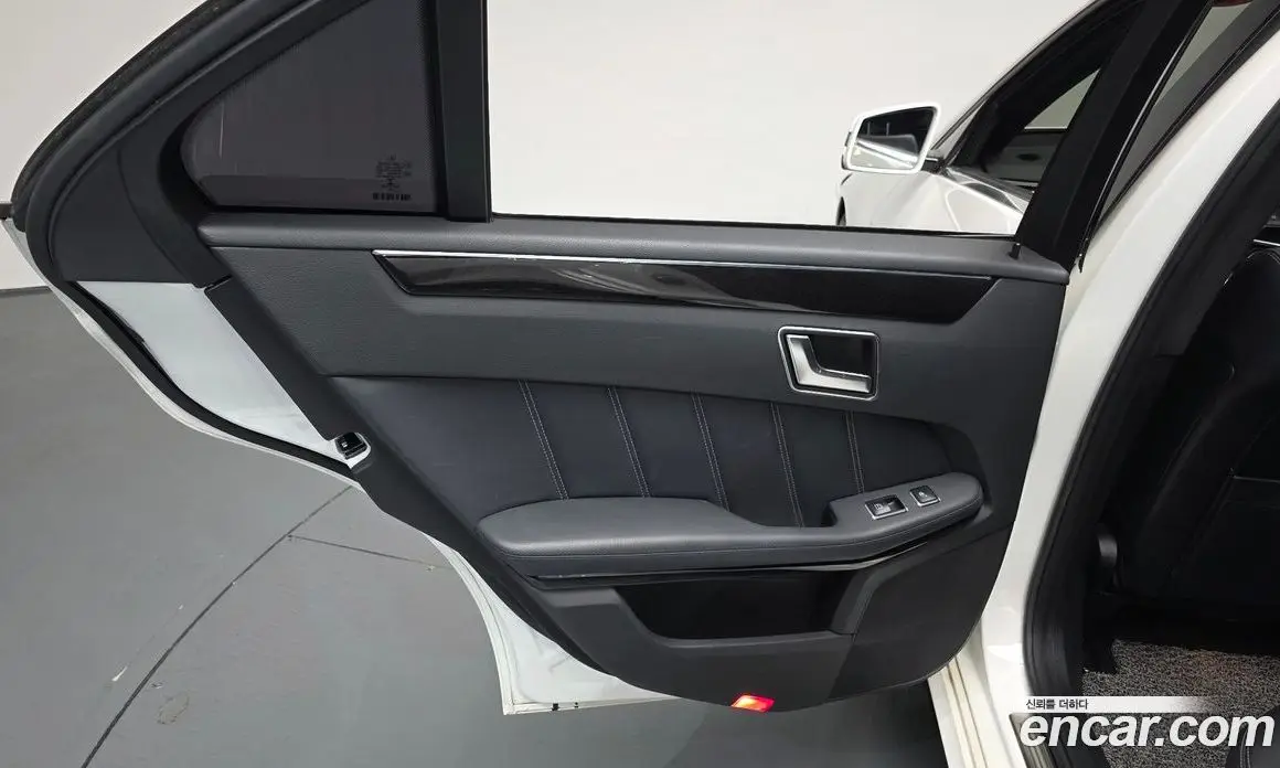 Mercedes-Benz E-Class 2015 2.1 автомат (гидро), фото 14 Mercedes-Benz E-Class 2015 2.1 автомат (гидро), фото 14