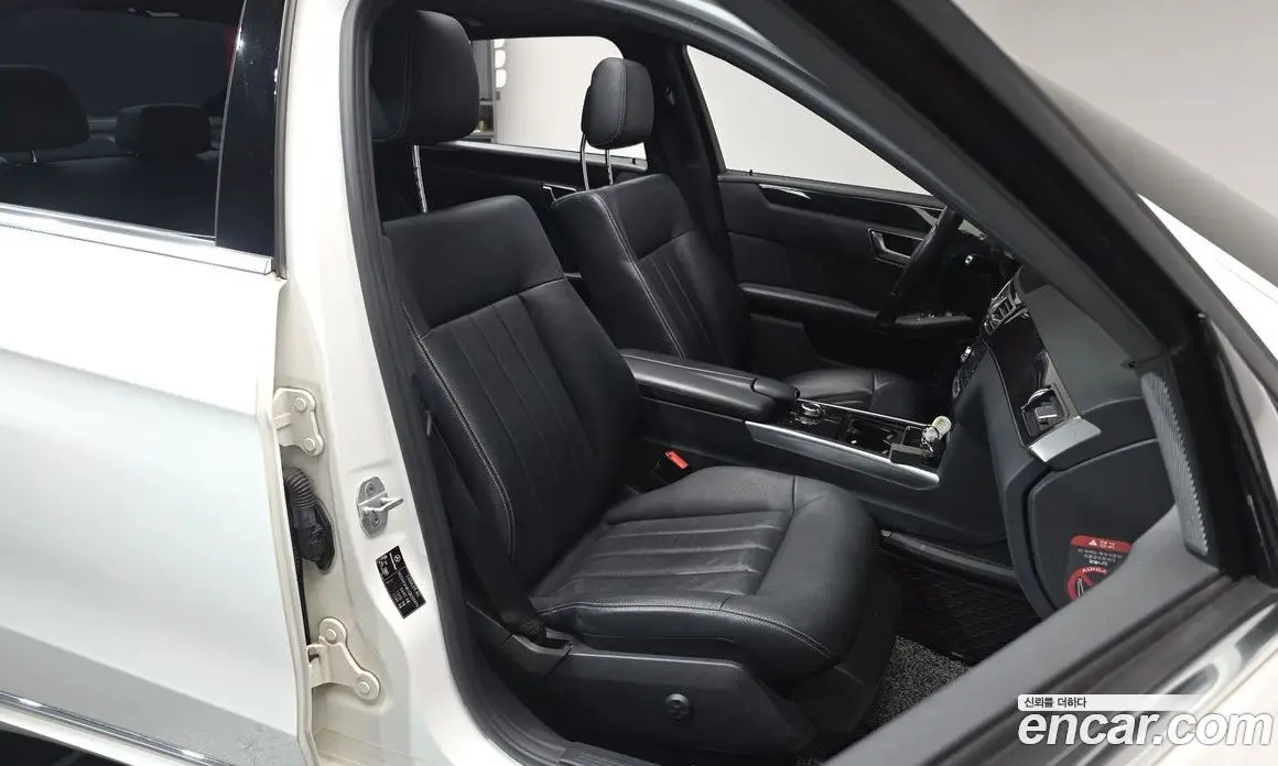 Mercedes-Benz E-Class 2015 2.1 автомат (гидро), фото 15 Mercedes-Benz E-Class 2015 2.1 автомат (гидро), фото 15