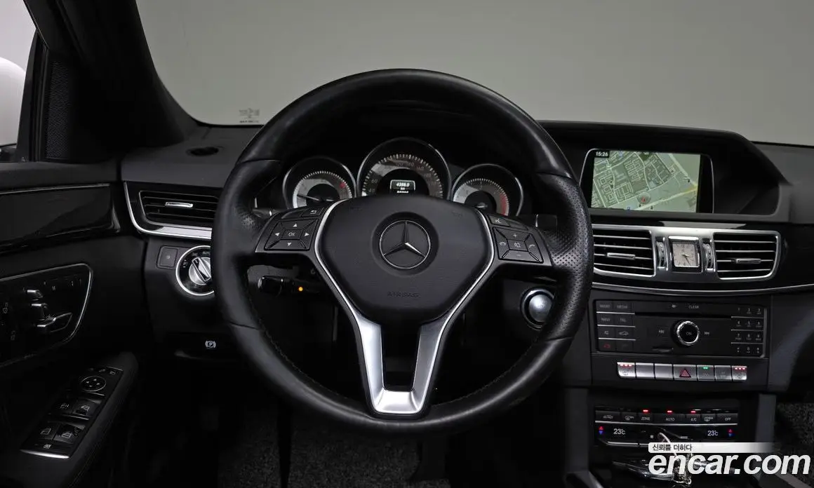 Mercedes-Benz E-Class 2015 2.1 автомат (гидро), фото 19 Mercedes-Benz E-Class 2015 2.1 автомат (гидро), фото 19