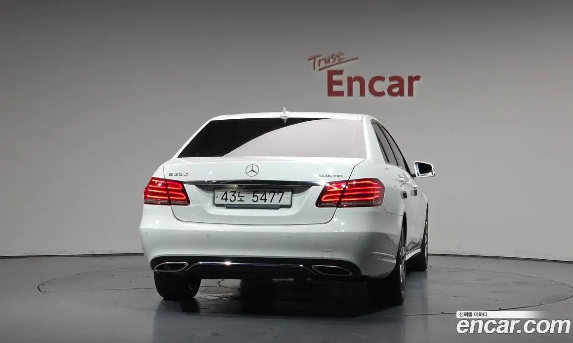Mercedes-Benz E-Class 2015 2.1 автомат (гидро), фото 3 Mercedes-Benz E-Class 2015 2.1 автомат (гидро), фото 3