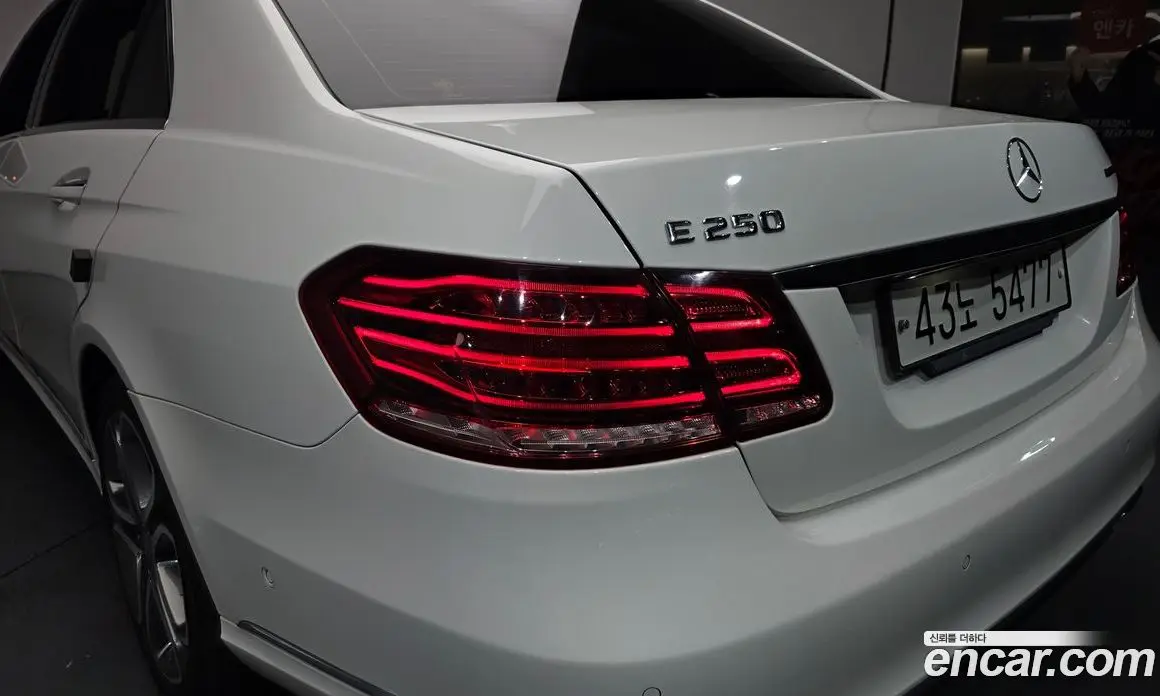 Mercedes-Benz E-Class 2015 2.1 автомат (гидро), фото 8 Mercedes-Benz E-Class 2015 2.1 автомат (гидро), фото 8