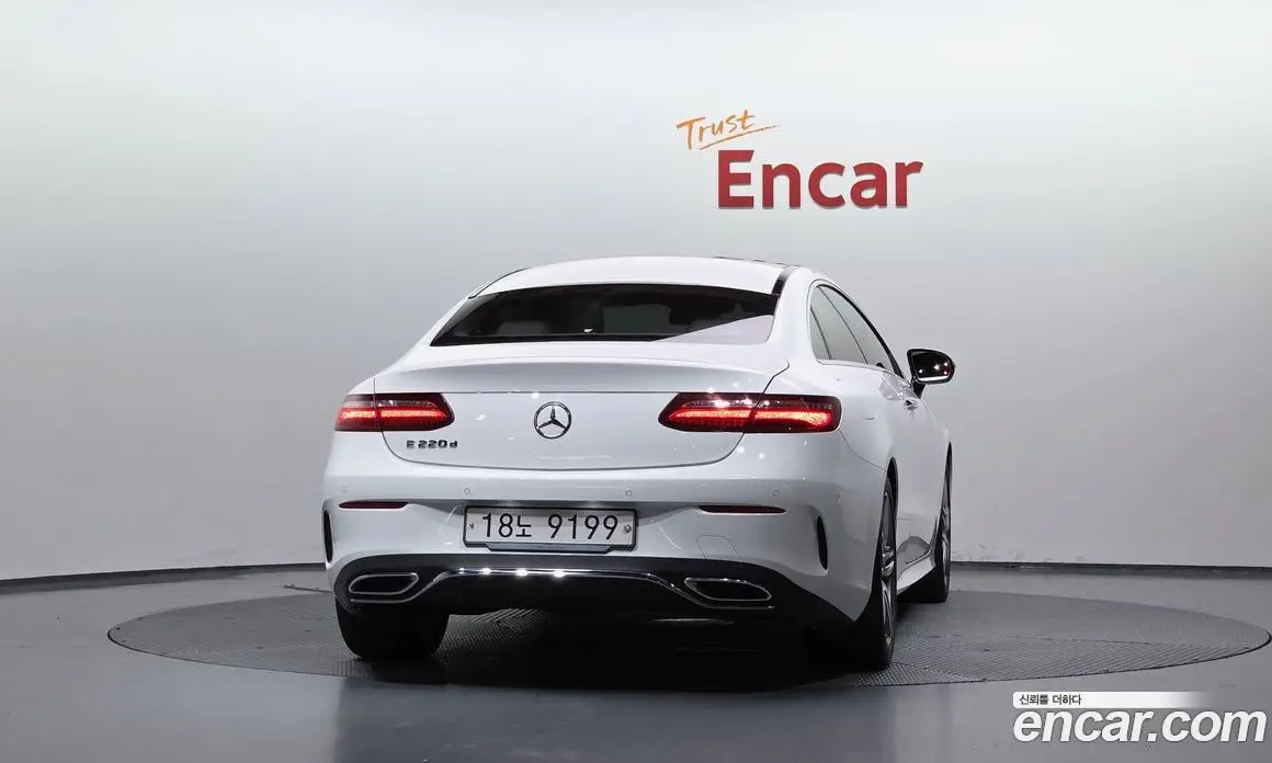 Mercedes-Benz E-Class 2019 1.9 автомат (гидро), фото 4 Mercedes-Benz E-Class 2019 1.9 автомат (гидро), фото 4
