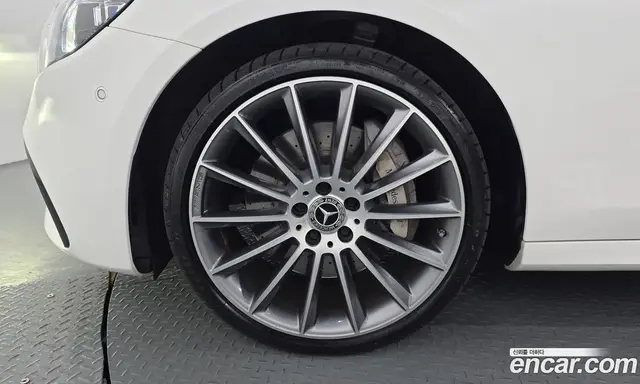 Mercedes-Benz E-Class 2021 2.0 автомат (гидро), миниатюра 5