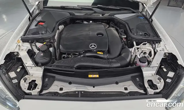 Mercedes-Benz E-Class 2021 2.0 автомат (гидро), миниатюра 6