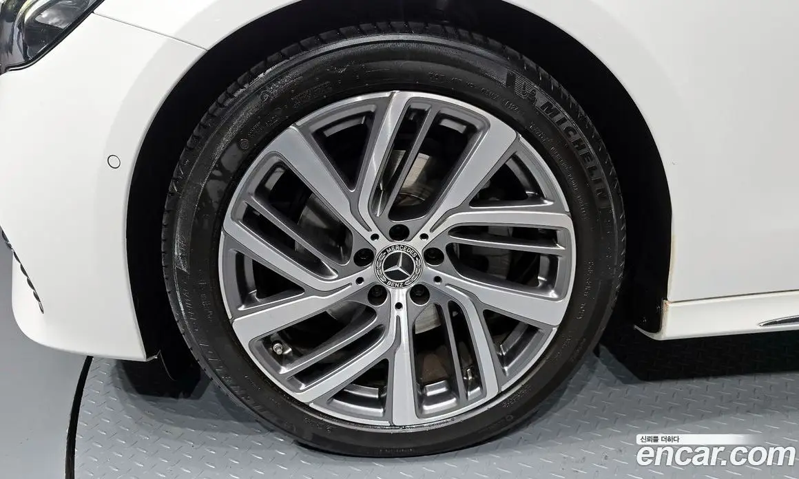 Mercedes-Benz E-Class 2024 2.0 автомат (гидро), фото 5