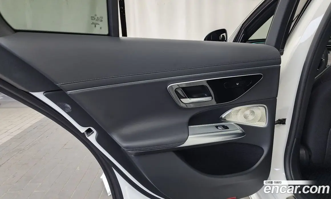 Mercedes-Benz E-Class 2024 2.0 автомат (гидро), фото 15 Mercedes-Benz E-Class 2024 2.0 автомат (гидро), фото 15
