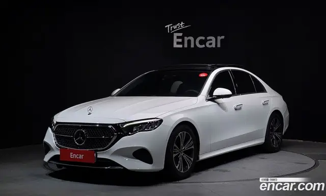 Mercedes-Benz E-Class, 2024, 15 810 км