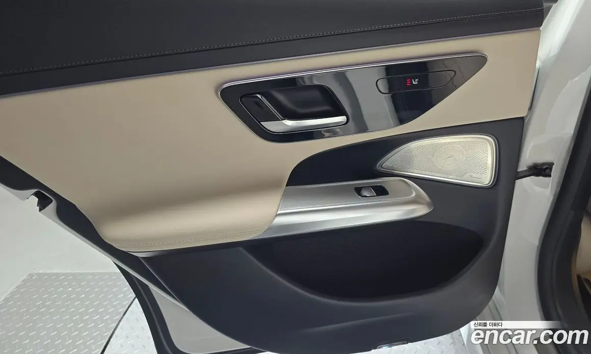 Mercedes-Benz E-Class 2024 2.0 автомат (гидро), фото 14