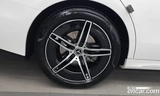 Mercedes-Benz E-Class 2026 2.0 автомат (гидро), миниатюра 5