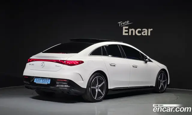 Mercedes-Benz EQE 2023 0.3 автомат (гидро), миниатюра 2