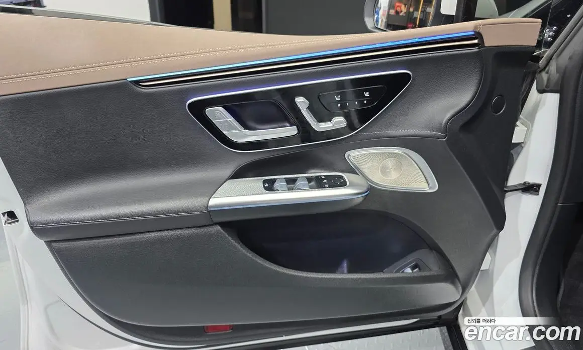 Mercedes-Benz EQE 2023 0.3 автомат (гидро), фото 14
