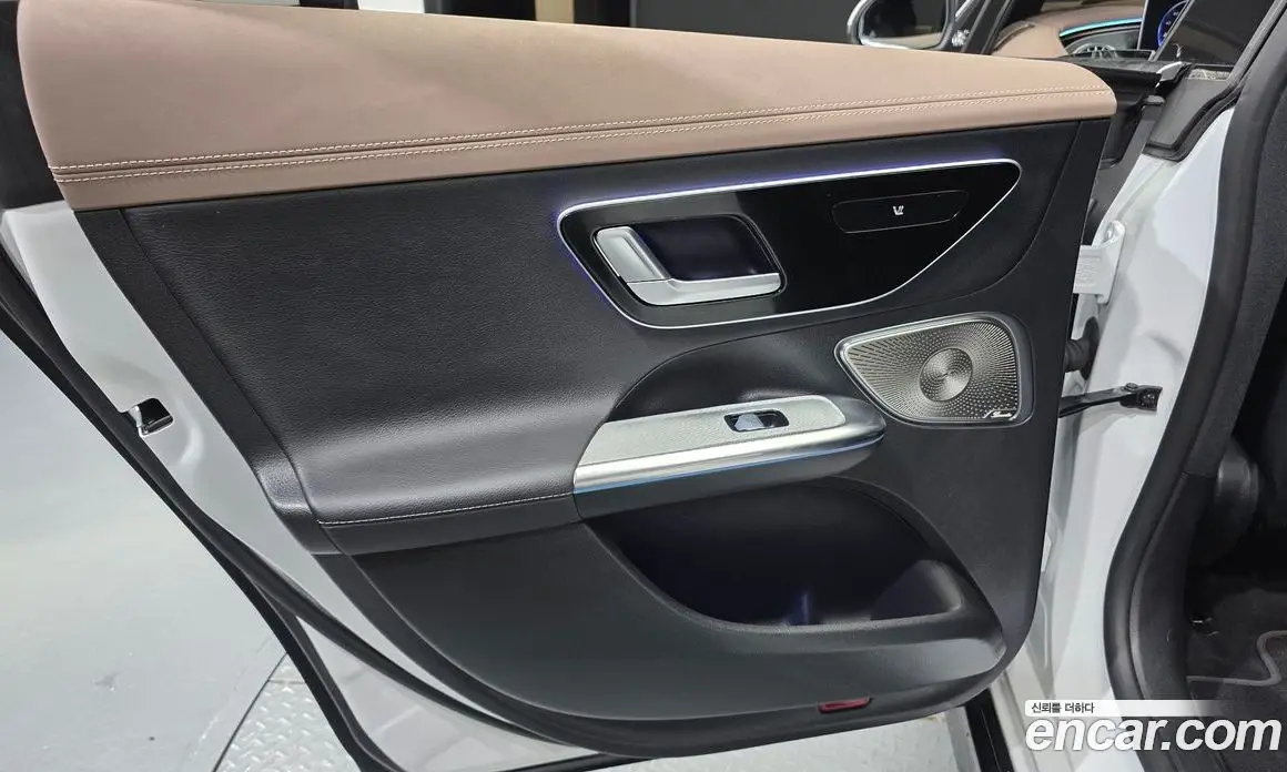 Mercedes-Benz EQE 2023 0.3 автомат (гидро), фото 15