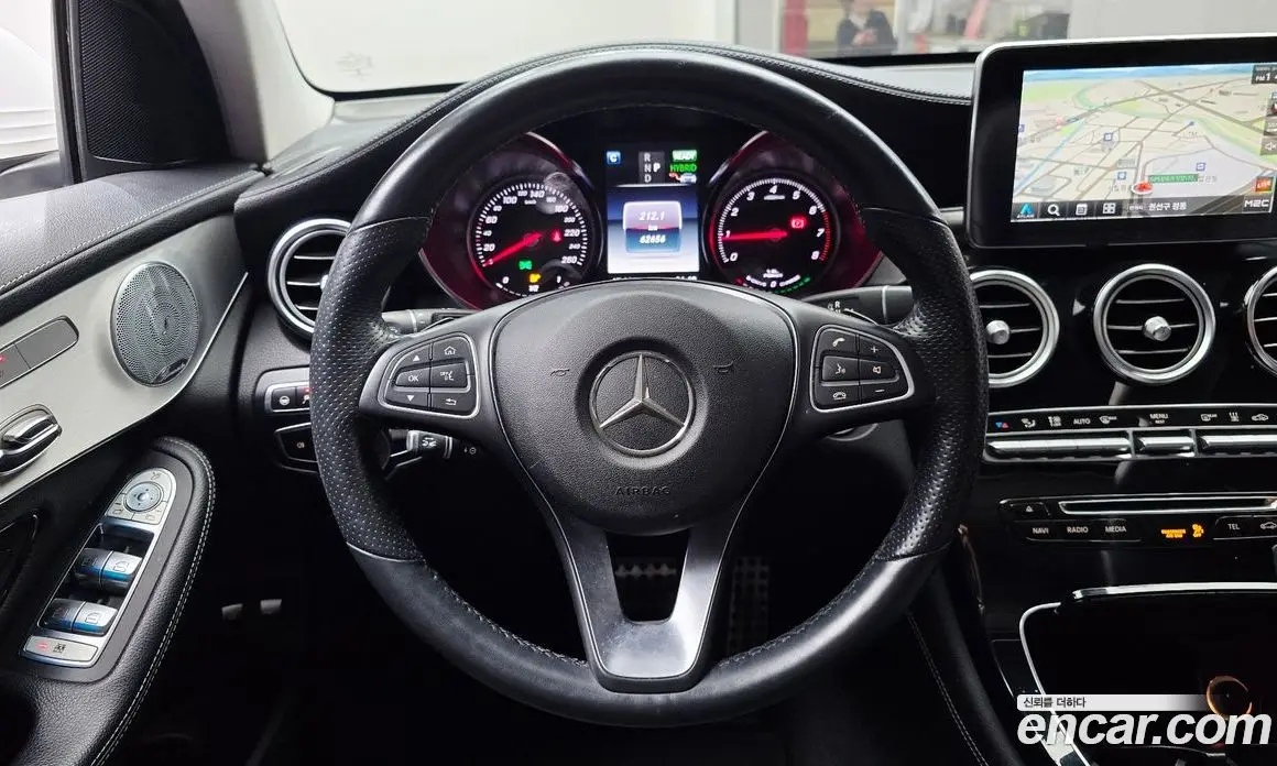 Mercedes-Benz GLC-Class 2018 2.0 автомат (гидро), фото 19