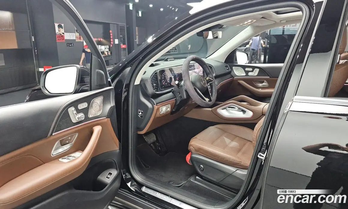 Mercedes-Benz GLE-Class 2025 3.0 автомат (гидро), фото 12 Mercedes-Benz GLE-Class 2025 3.0 автомат (гидро), фото 12