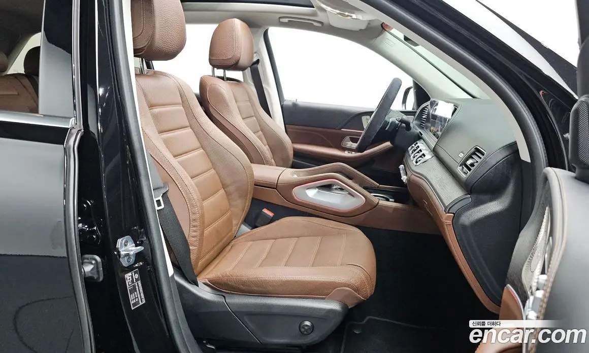 Mercedes-Benz GLE-Class 2025 3.0 автомат (гидро), фото 17 Mercedes-Benz GLE-Class 2025 3.0 автомат (гидро), фото 17