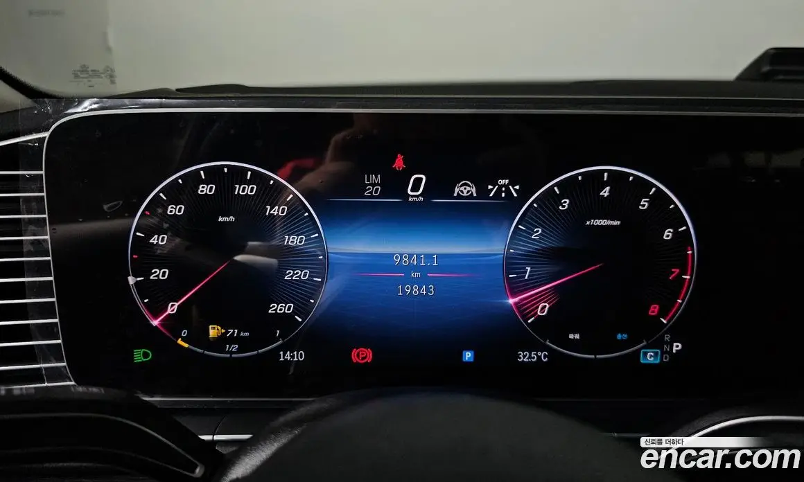 Mercedes-Benz GLE-Class 2025 3.0 автомат (гидро), фото 10 Mercedes-Benz GLE-Class 2025 3.0 автомат (гидро), фото 10