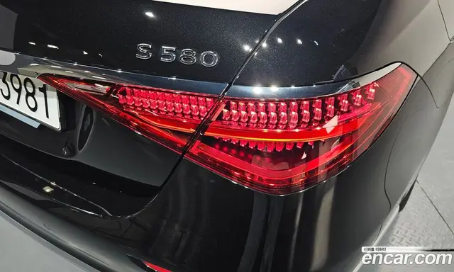 Mercedes-Benz S-Class 2025 4.0 автомат (гидро), миниатюра 8