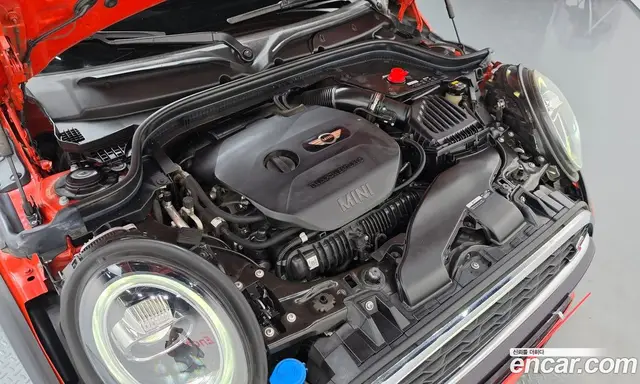 Mini Cooper 2018 2.0 автомат (гидро), миниатюра 6