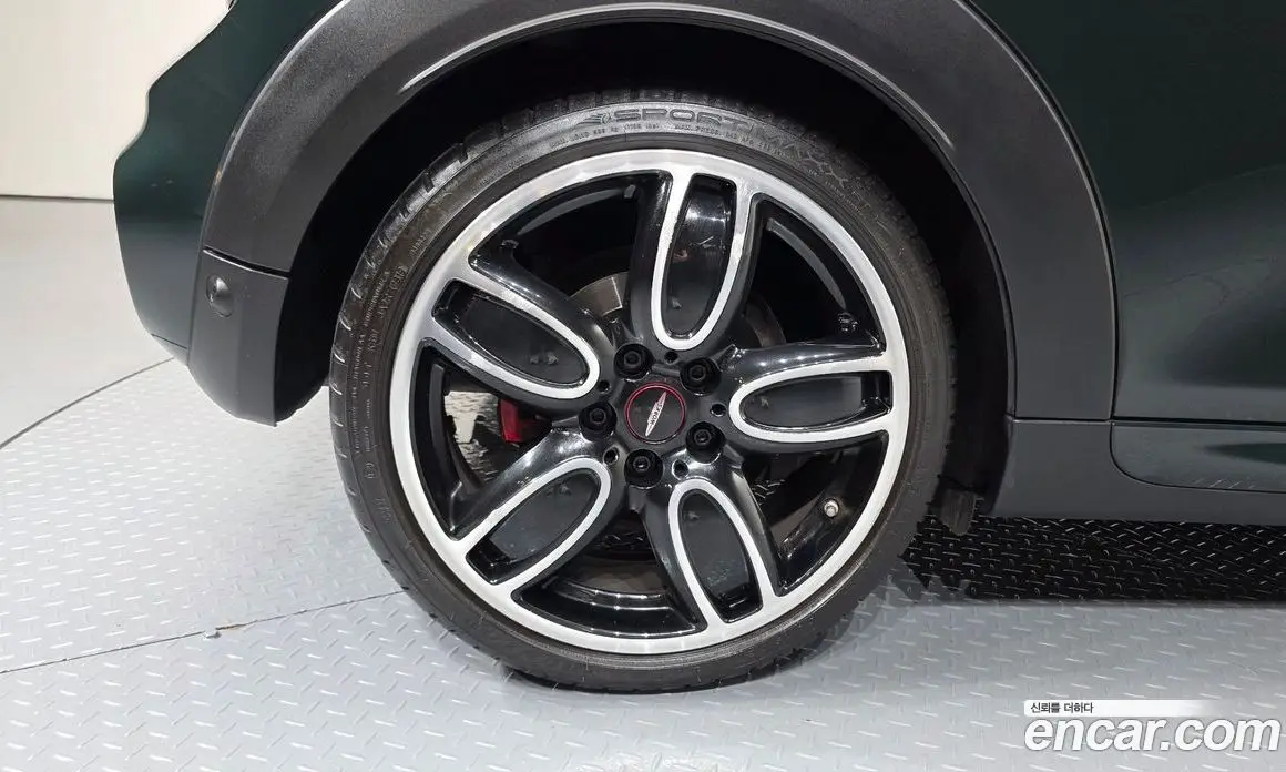 Mini Cooper 2019 2.0 автомат (гидро), фото 5 Mini Cooper 2019 2.0 автомат (гидро), фото 5
