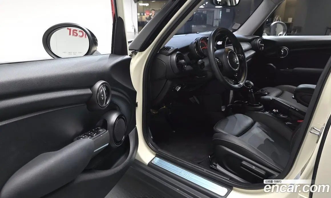 Mini Cooper 2019 1.5 автомат (гидро), фото 12