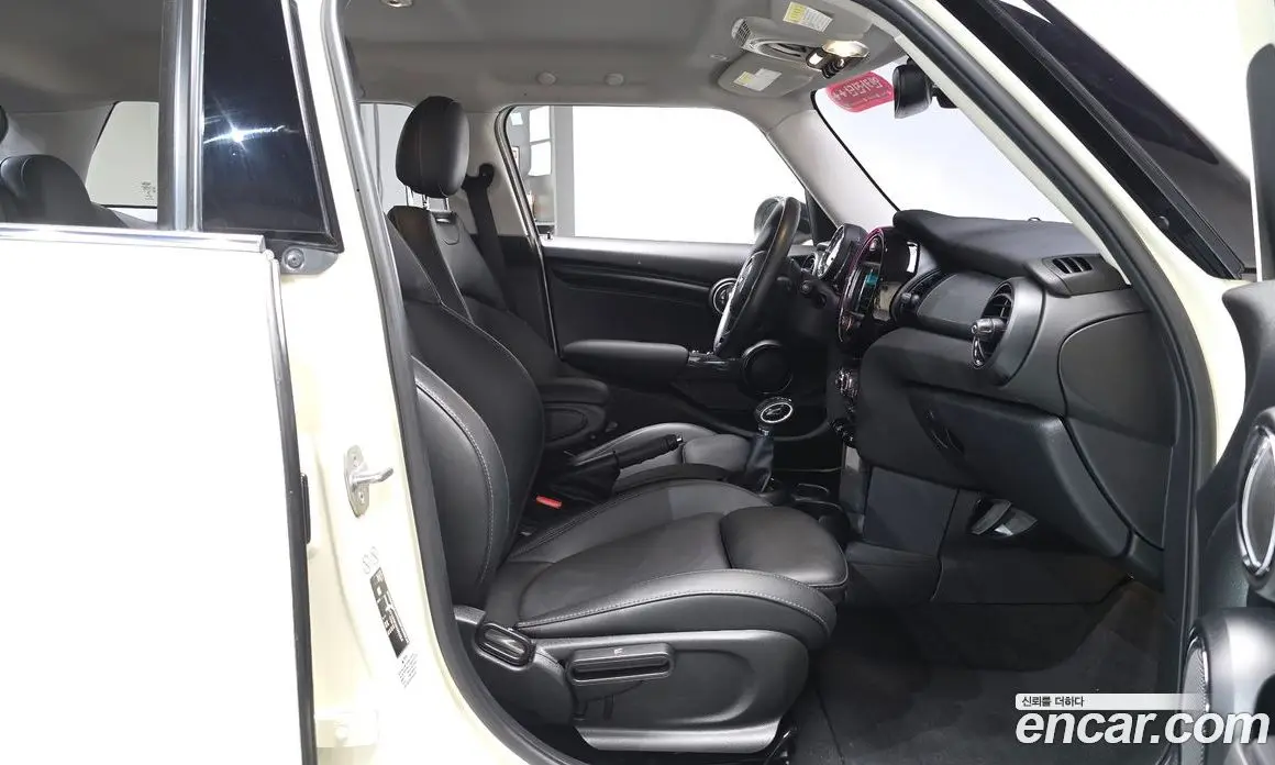 Mini Cooper 2019 1.5 автомат (гидро), фото 15