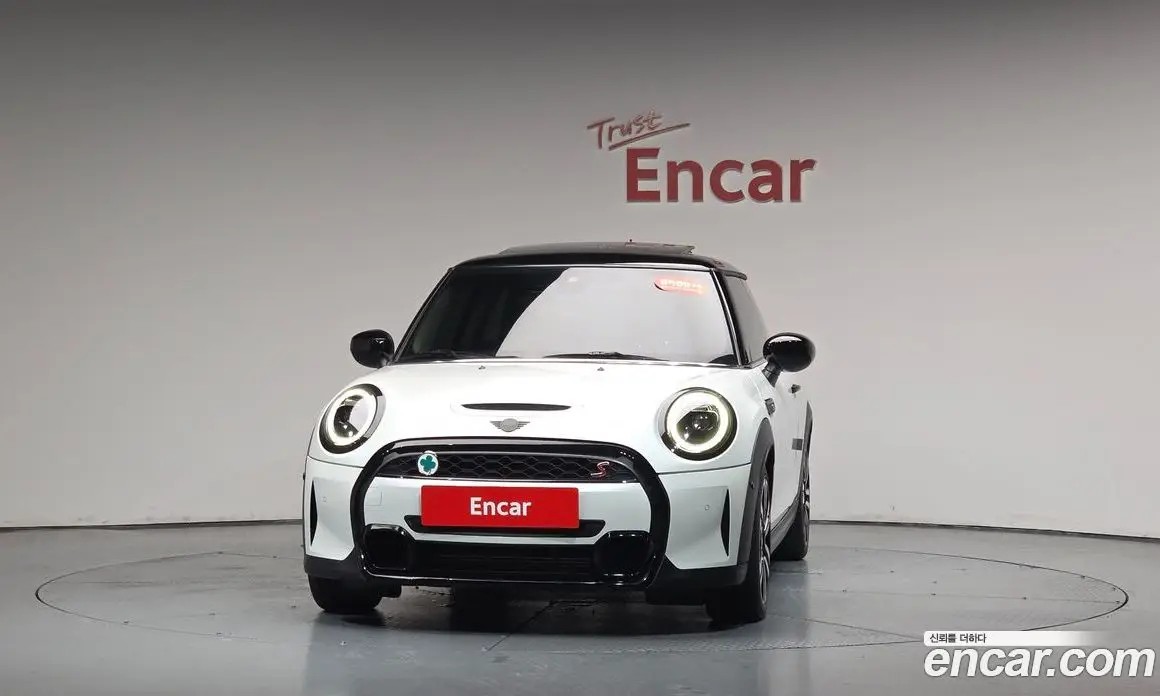 Mini Cooper 2024 2.0 автомат (гидро), фото 2 Mini Cooper 2024 2.0 автомат (гидро), фото 2