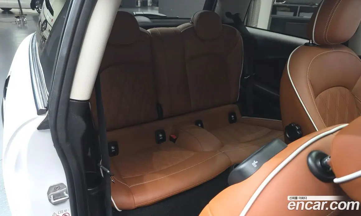 Mini Cooper 2024 2.0 автомат (гидро), фото 16 Mini Cooper 2024 2.0 автомат (гидро), фото 16