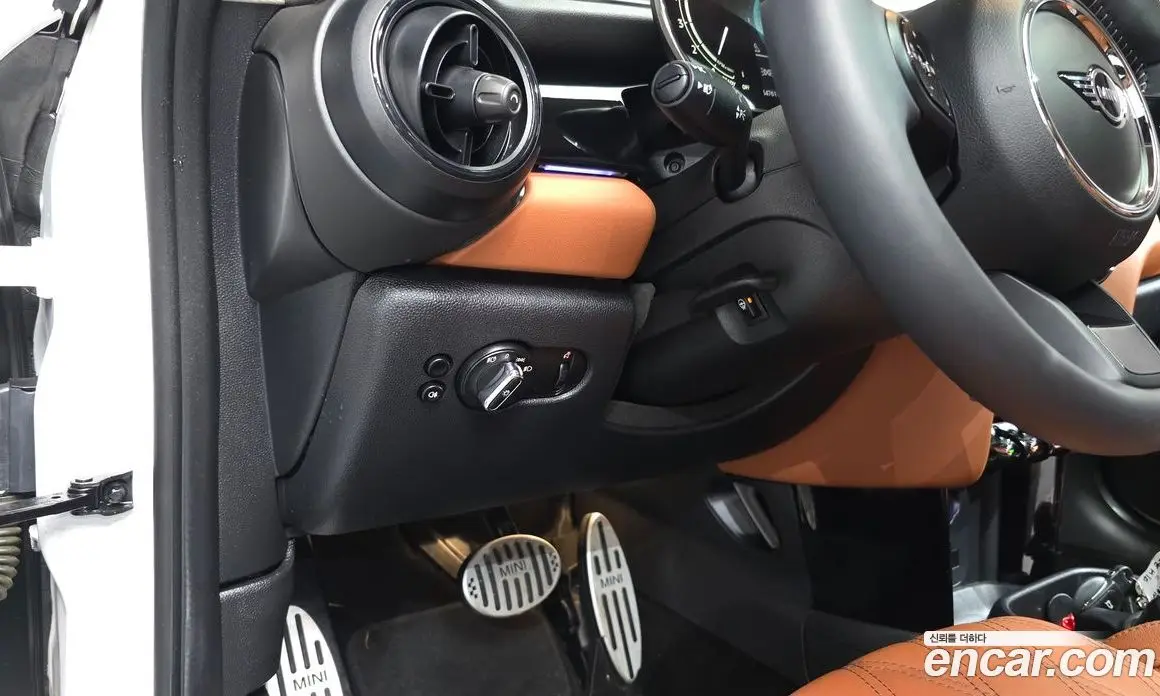 Mini Cooper 2024 2.0 автомат (гидро), фото 17 Mini Cooper 2024 2.0 автомат (гидро), фото 17