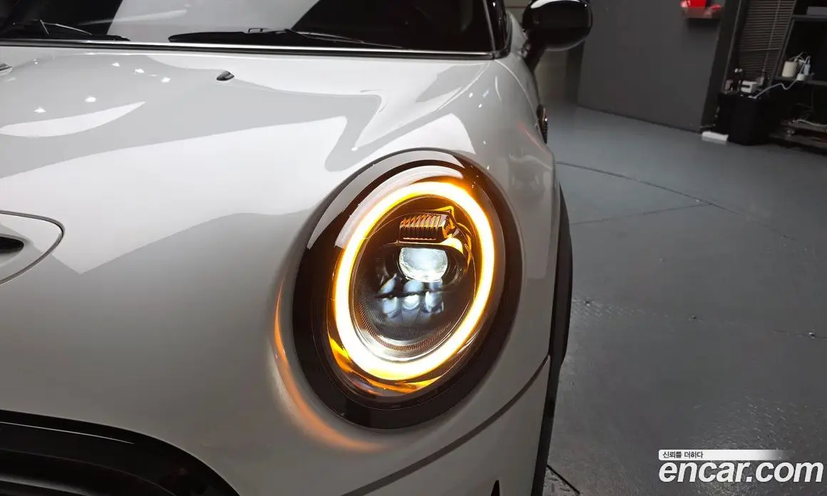 Mini Cooper 2024 2.0 автомат (гидро), фото 7 Mini Cooper 2024 2.0 автомат (гидро), фото 7