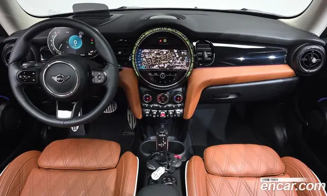 Mini Cooper 2024 2.0 автомат (гидро), миниатюра 9 Mini Cooper 2024 2.0 автомат (гидро), миниатюра 9