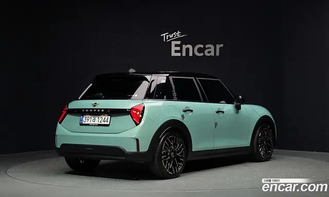 Mini Cooper 2025 2.0 автомат (гидро), миниатюра 2