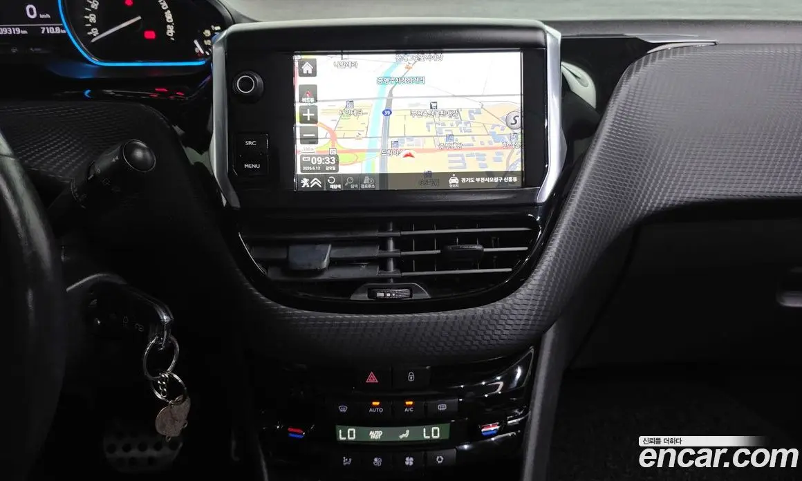 Peugeot 2008 2017 1.6 автомат (гидро), фото 19 Peugeot 2008 2017 1.6 автомат (гидро), фото 19