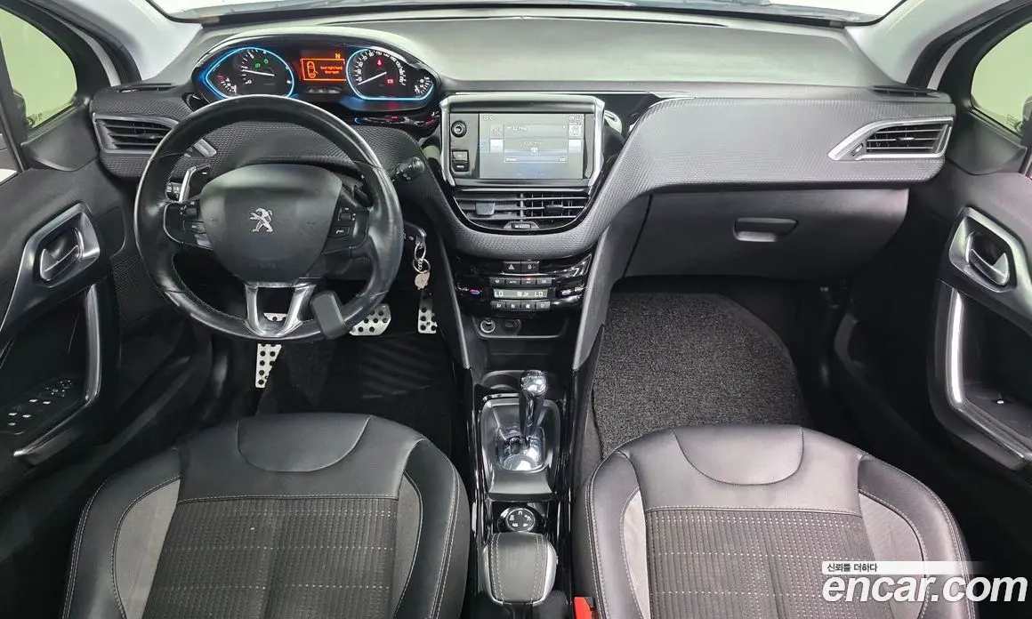 Peugeot 2008 2017 1.6 автомат (гидро), фото 10 Peugeot 2008 2017 1.6 автомат (гидро), фото 10