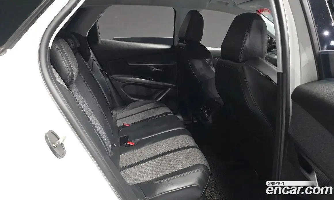 Peugeot 3008 2019 1.5 автомат (гидро), фото 18