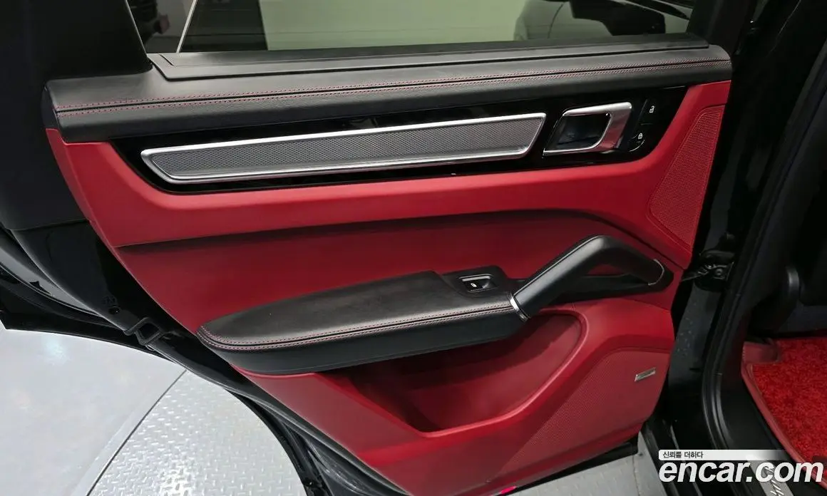 Porsche Cayenne 2023 3.0 автомат (гидро), фото 15