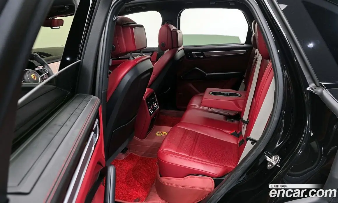 Porsche Cayenne 2023 3.0 автомат (гидро), фото 18