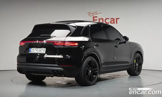 Porsche Cayenne, 2023, 65 515 км