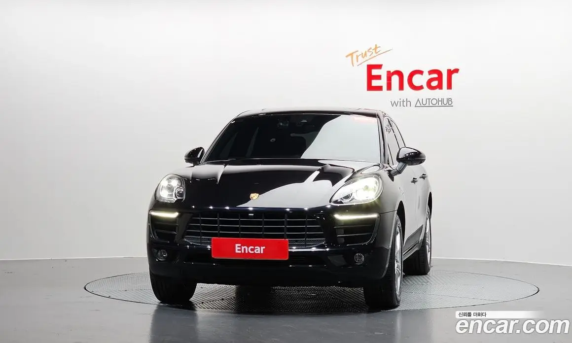 Porsche Macan 2018 2.0 автомат (гидро), фото 2 Porsche Macan 2018 2.0 автомат (гидро), фото 2