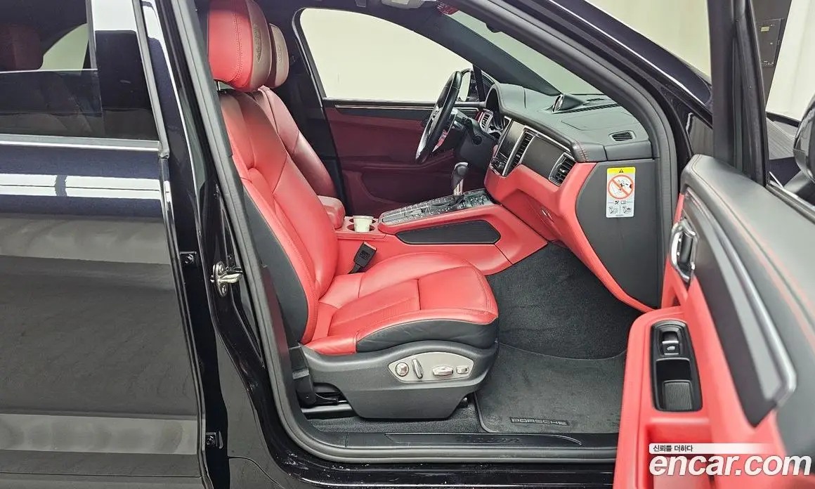 Porsche Macan 2018 2.0 автомат (гидро), фото 15 Porsche Macan 2018 2.0 автомат (гидро), фото 15